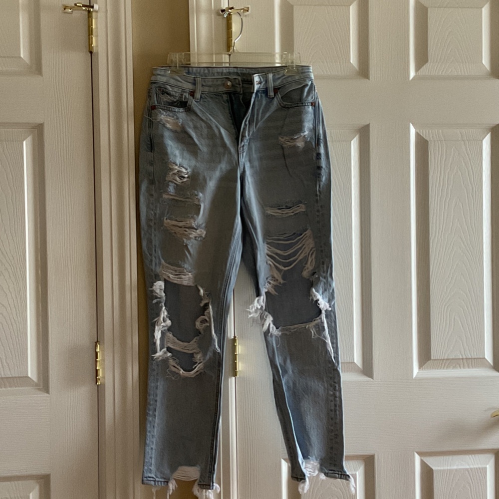 American Eagle Outfitters Distressed Blue Women Jeans